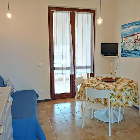 Porto Azzurro Sirmione